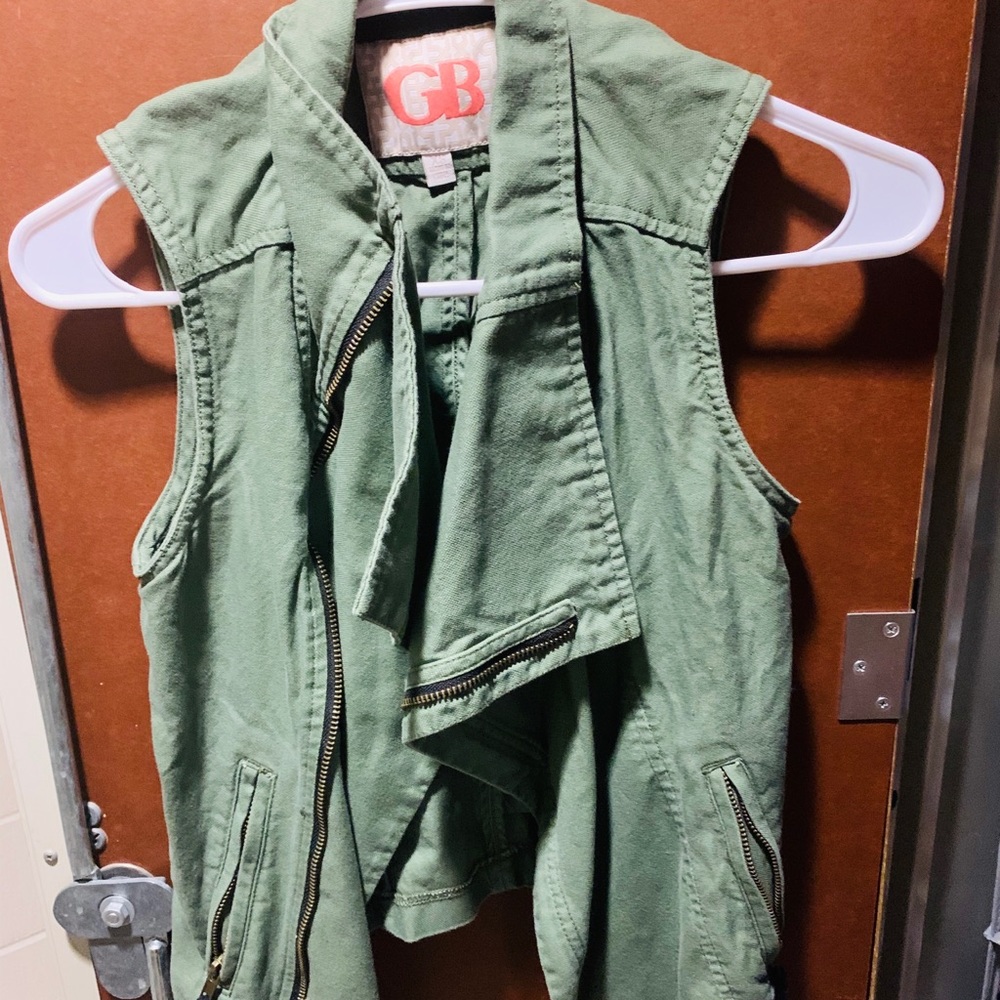 Green blazer🌿